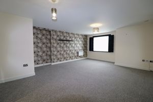 Lounge/ Diner- click for photo gallery